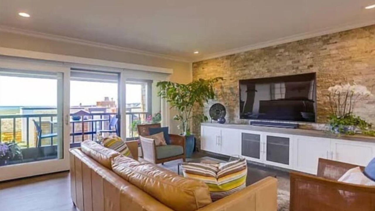 Photo of Livingroom in Del Mar Heights