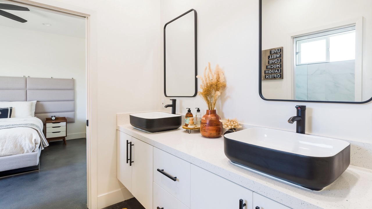Photo of Bathroom in B-Bar-H Ranch