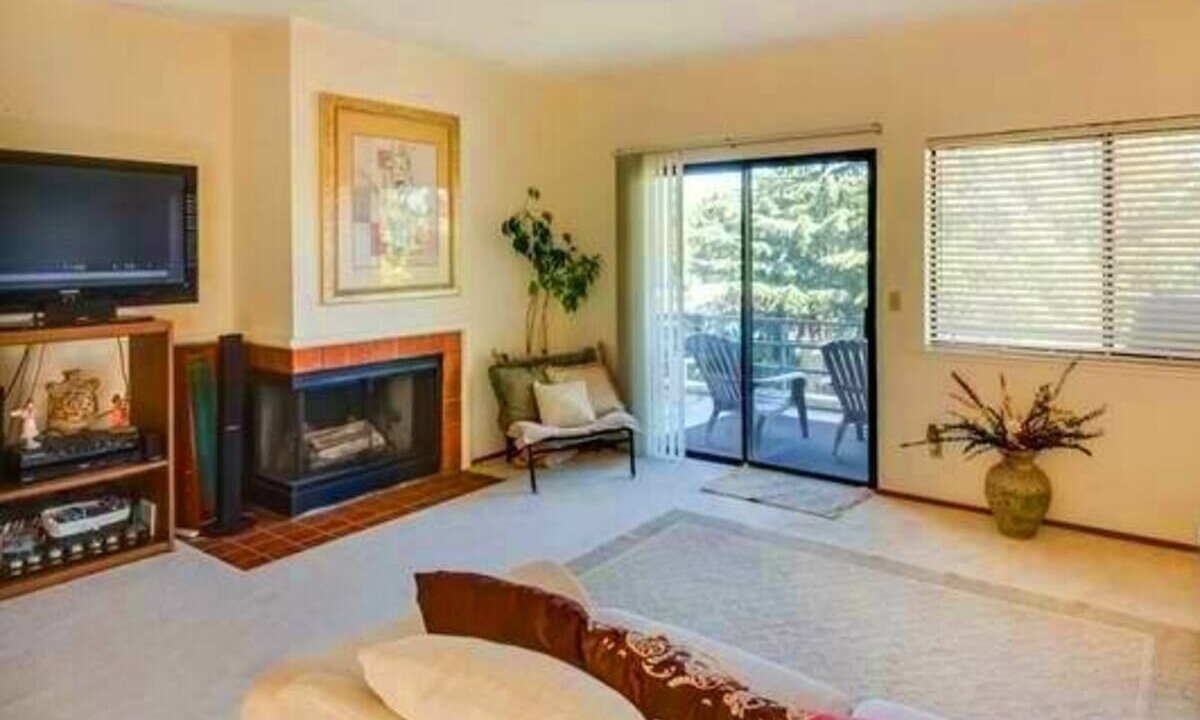 Photo of Livingroom in Loma Linda