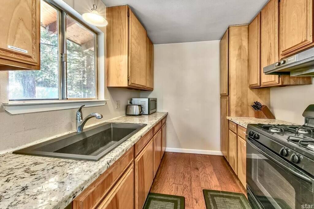 Photo of Others in Al Tahoe