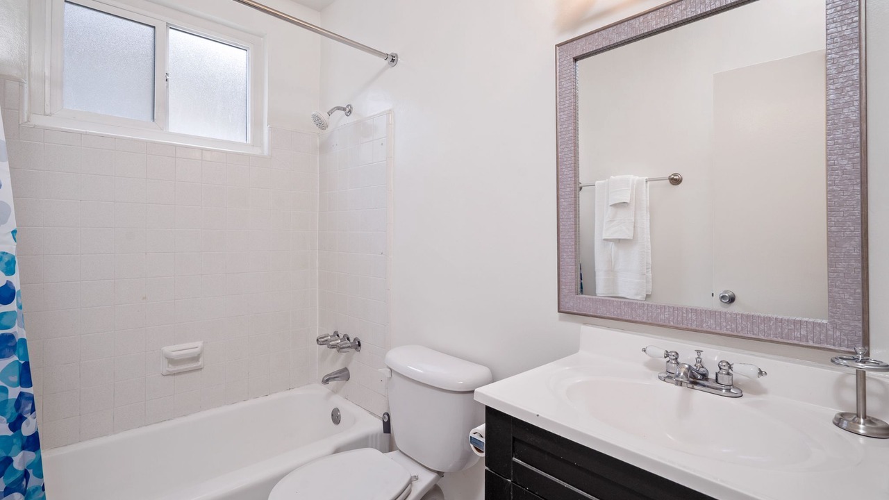 Photo of Bathroom in Mar Vista