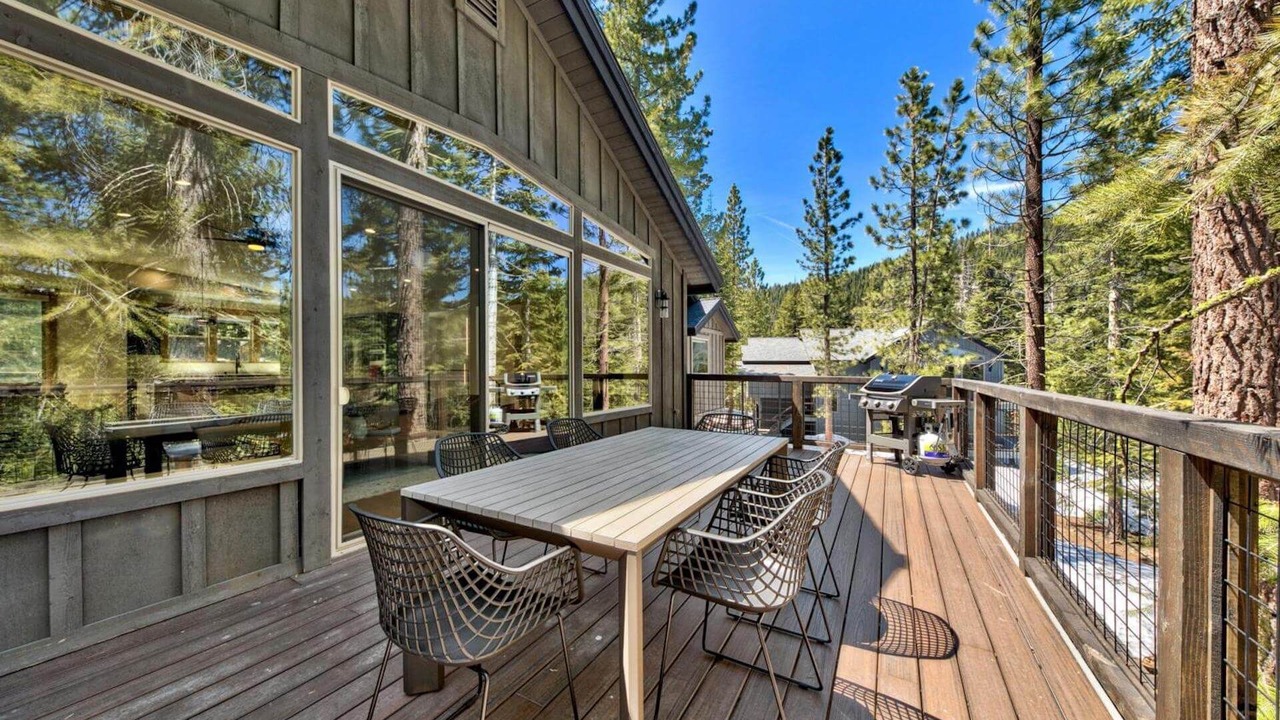 Photo of Outdoor in Kingswood Estates