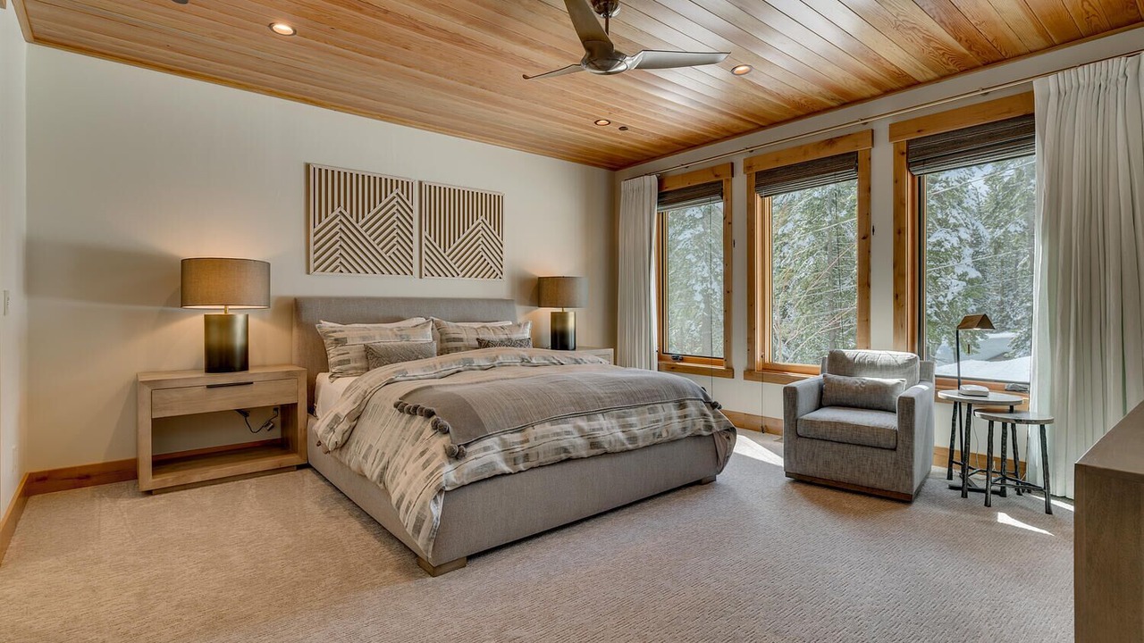 Photo of Bedroom in Tahoe Pines