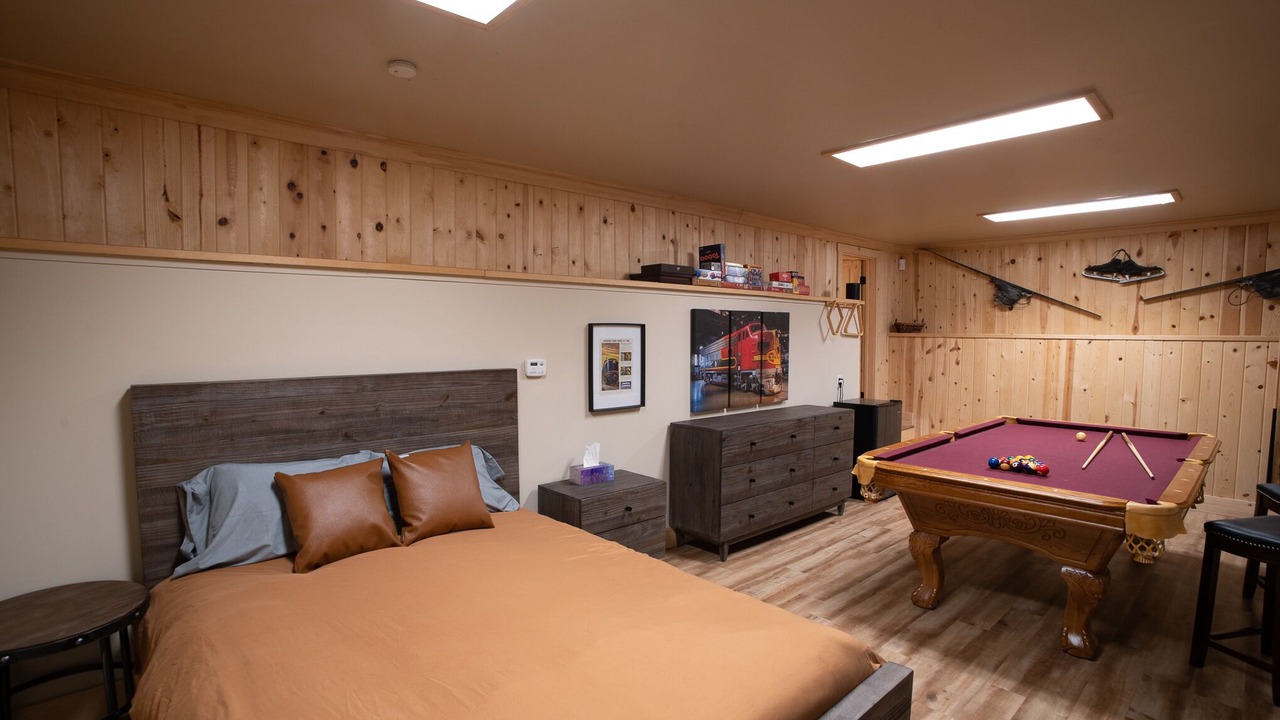 Photo of Bedroom in Glencoe