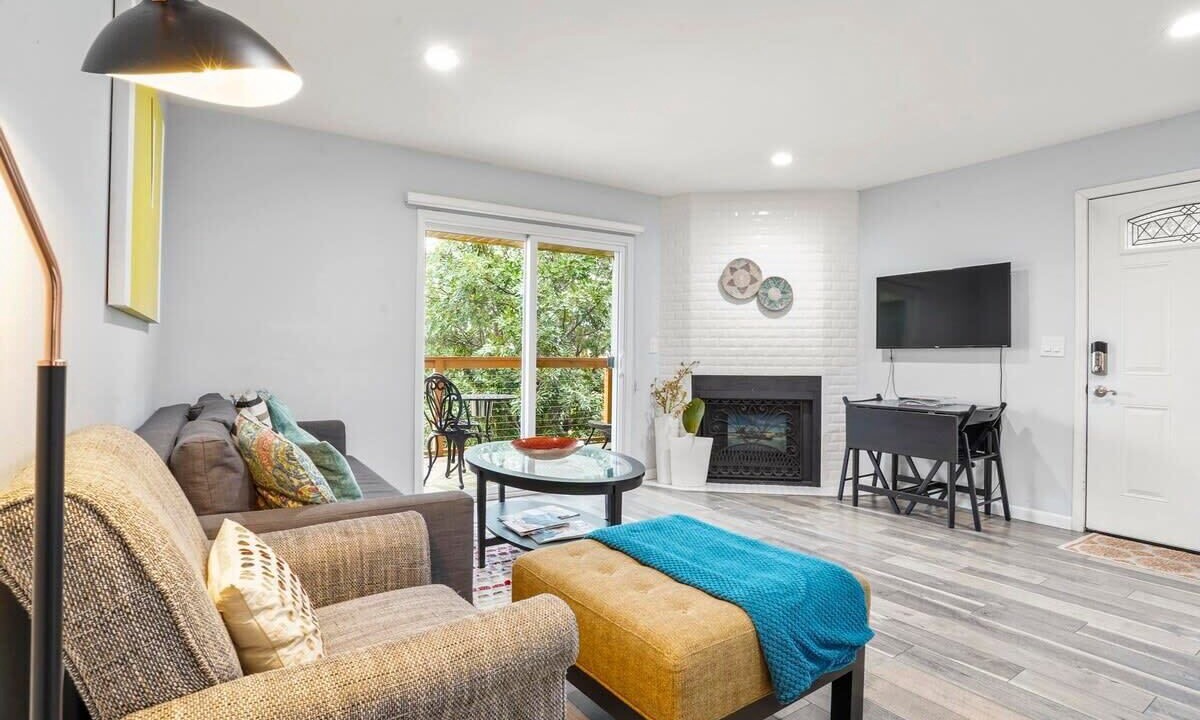 Photo of Livingroom in Mission Hills