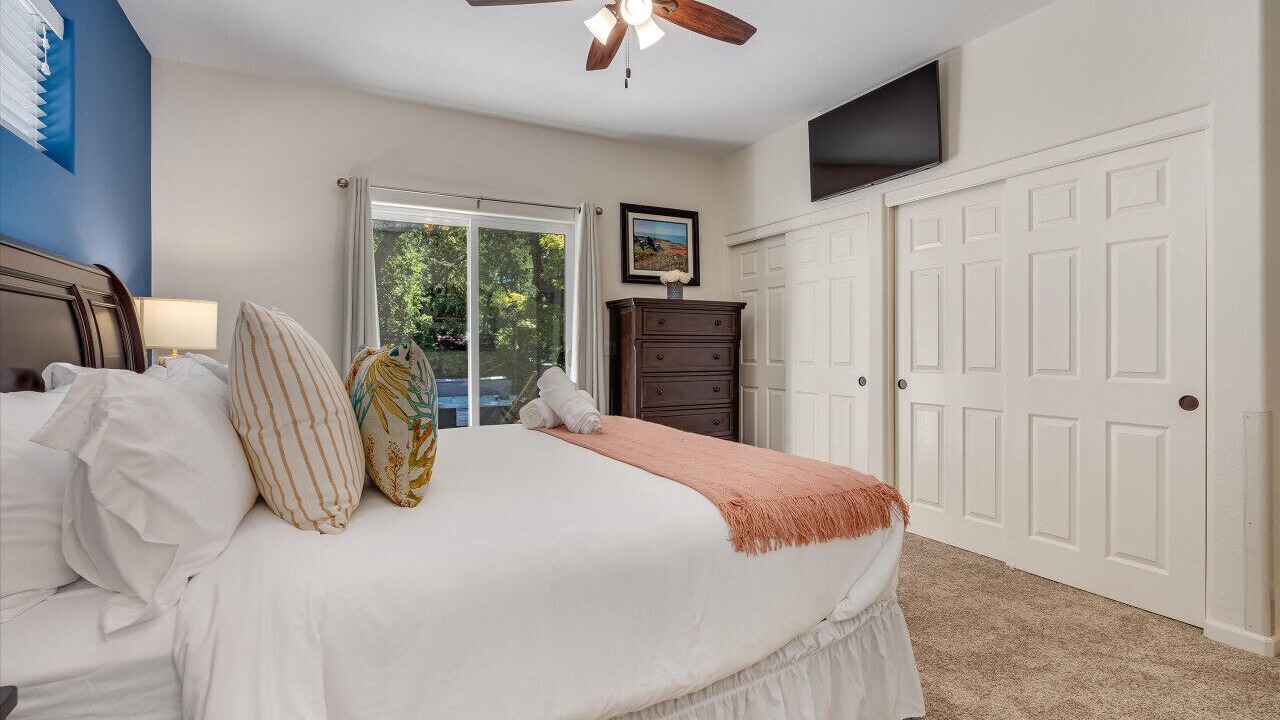 Photo of Bedroom in Glen Ellen