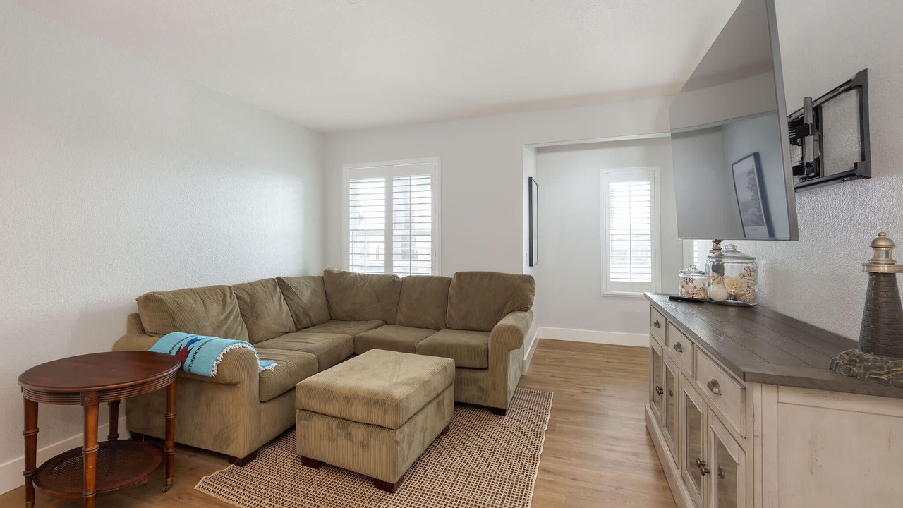 Photo of Livingroom in Moss Beach