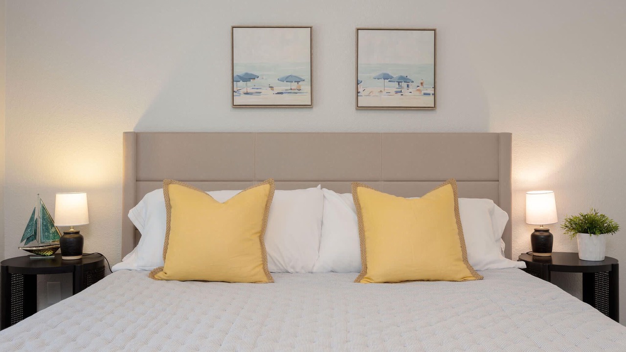 Photo of Bedroom in Moss Beach