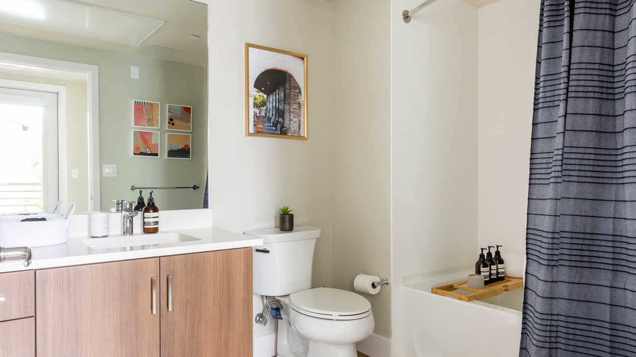 Photo of Bathroom in Evergreen Park