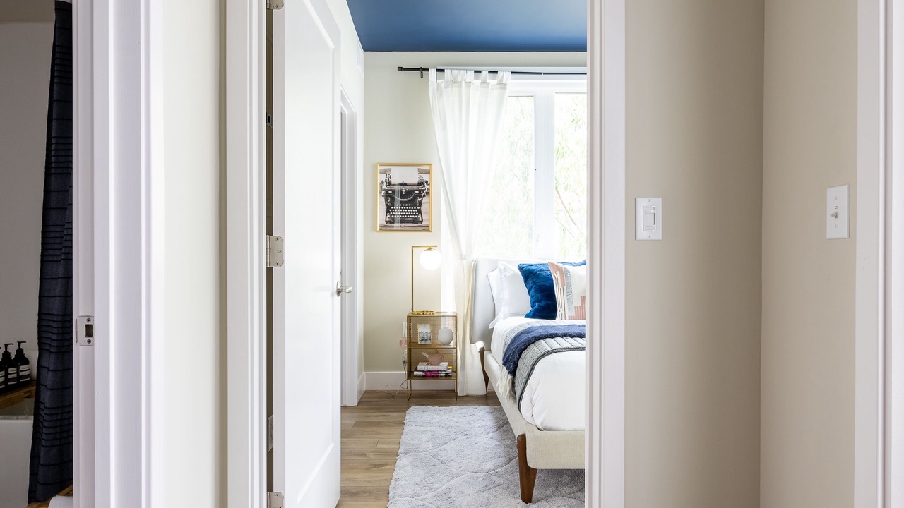 Photo of Bedroom in Evergreen Park