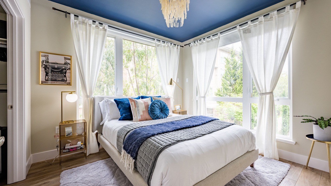 Photo of Bedroom in Evergreen Park