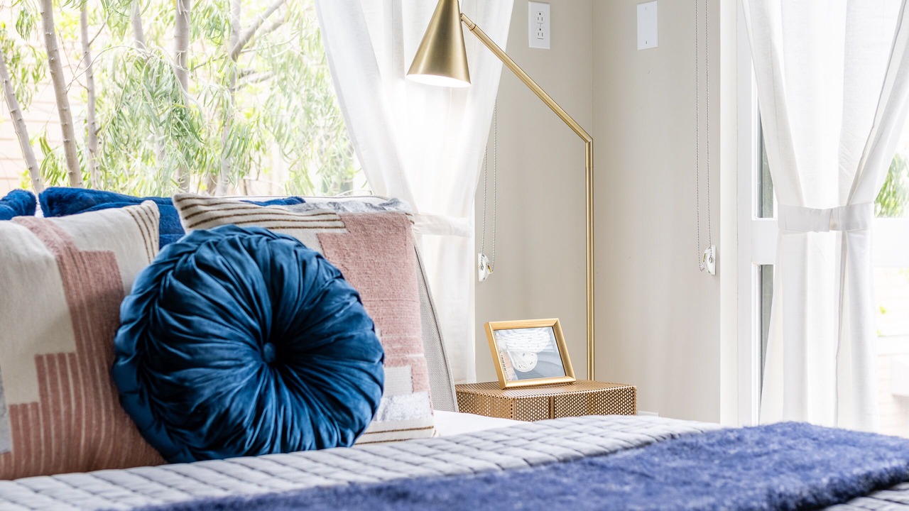 Photo of Bedroom in Evergreen Park