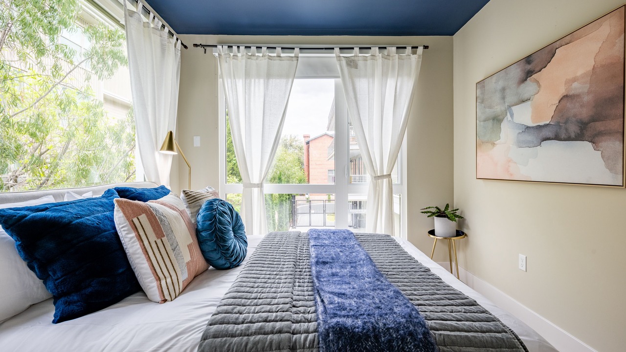 Photo of Bedroom in Evergreen Park