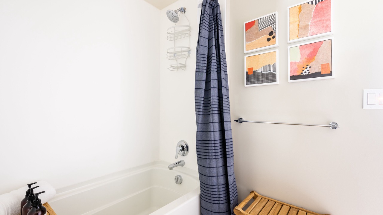 Photo of Bathroom in Evergreen Park