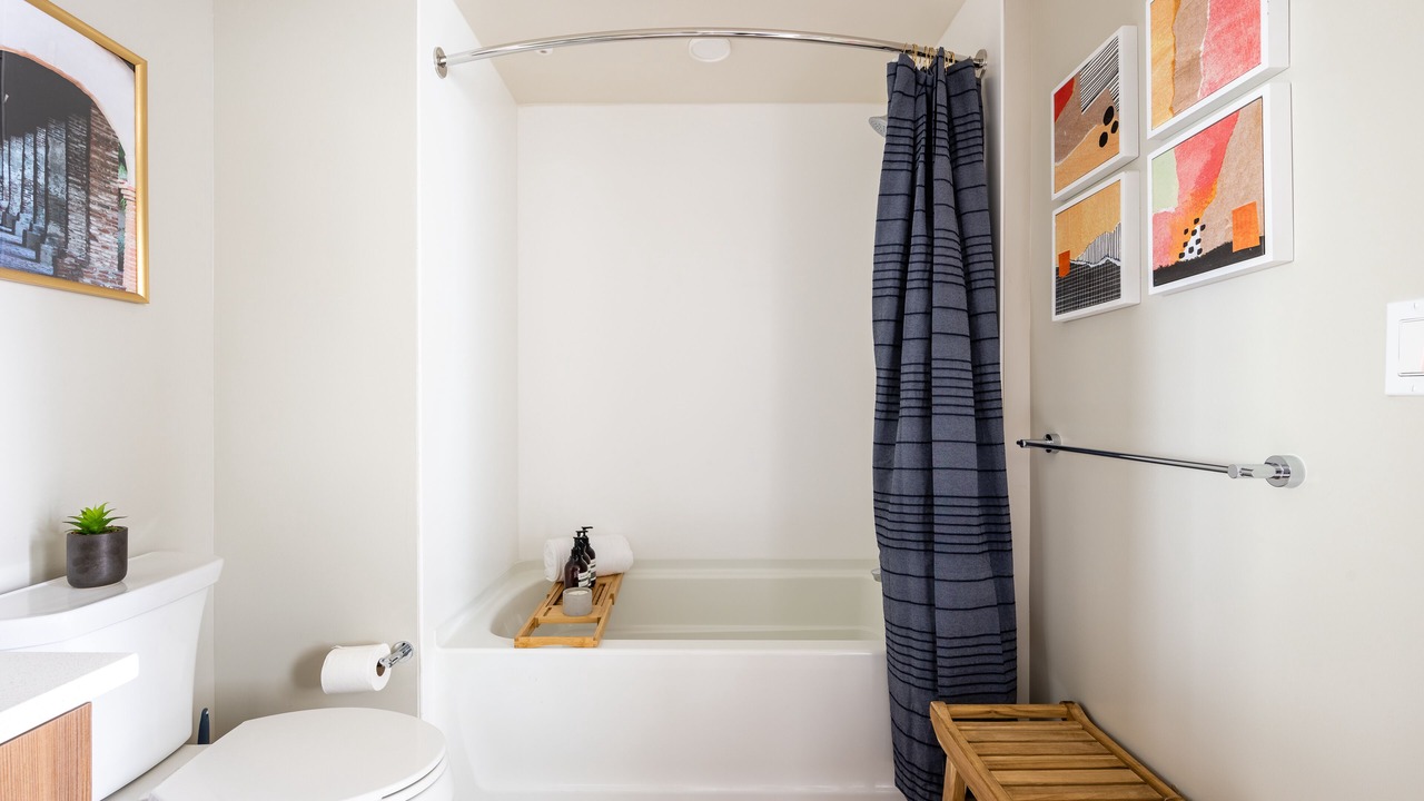 Photo of Bathroom in Evergreen Park