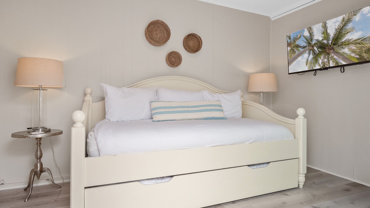 Photo of Bedroom in Sunset Cliffs