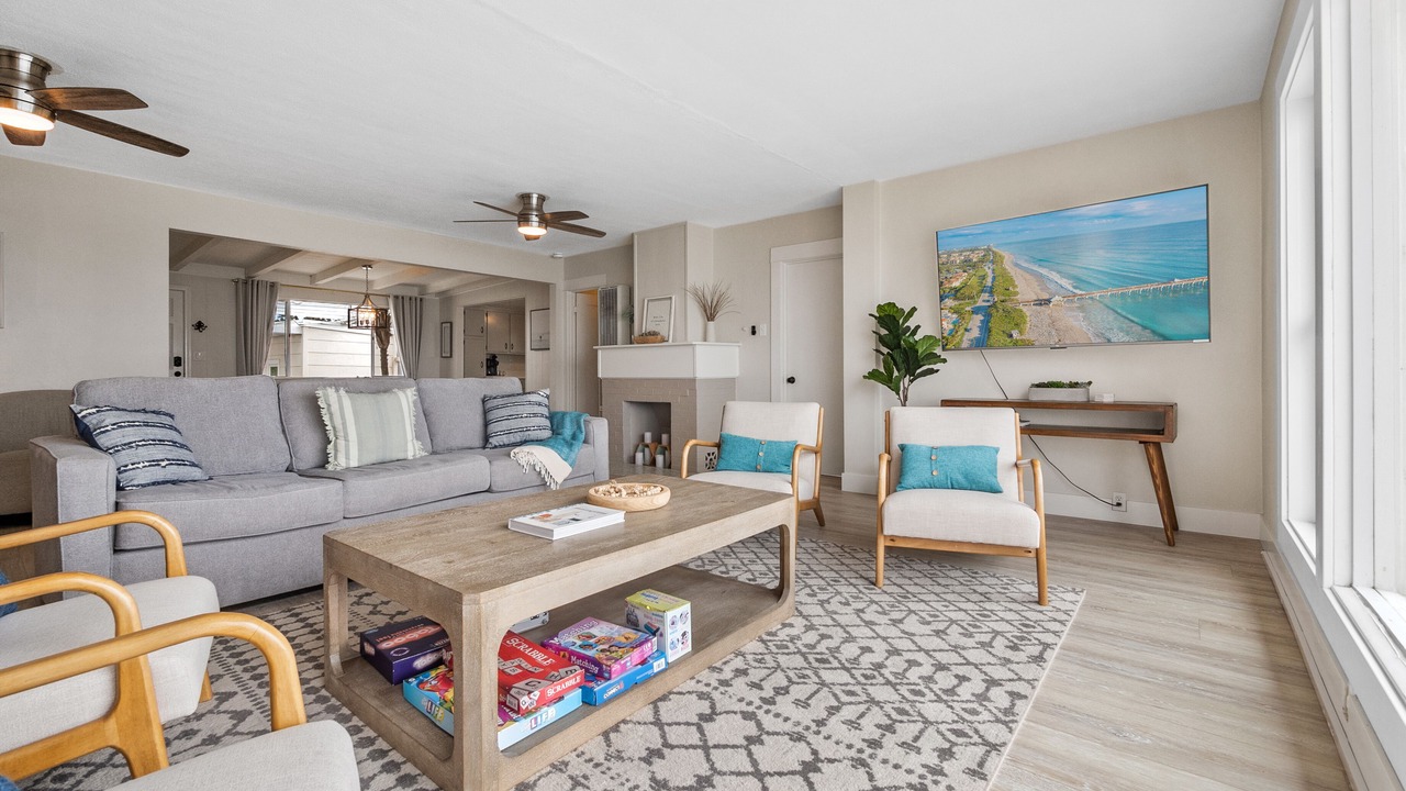 Photo of Livingroom in Sunset Cliffs