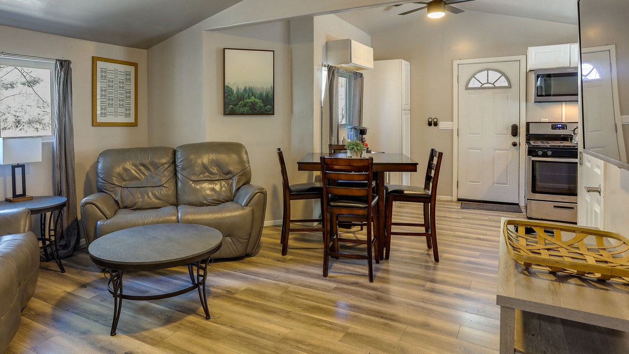 Photo of Livingroom in Fawnskin