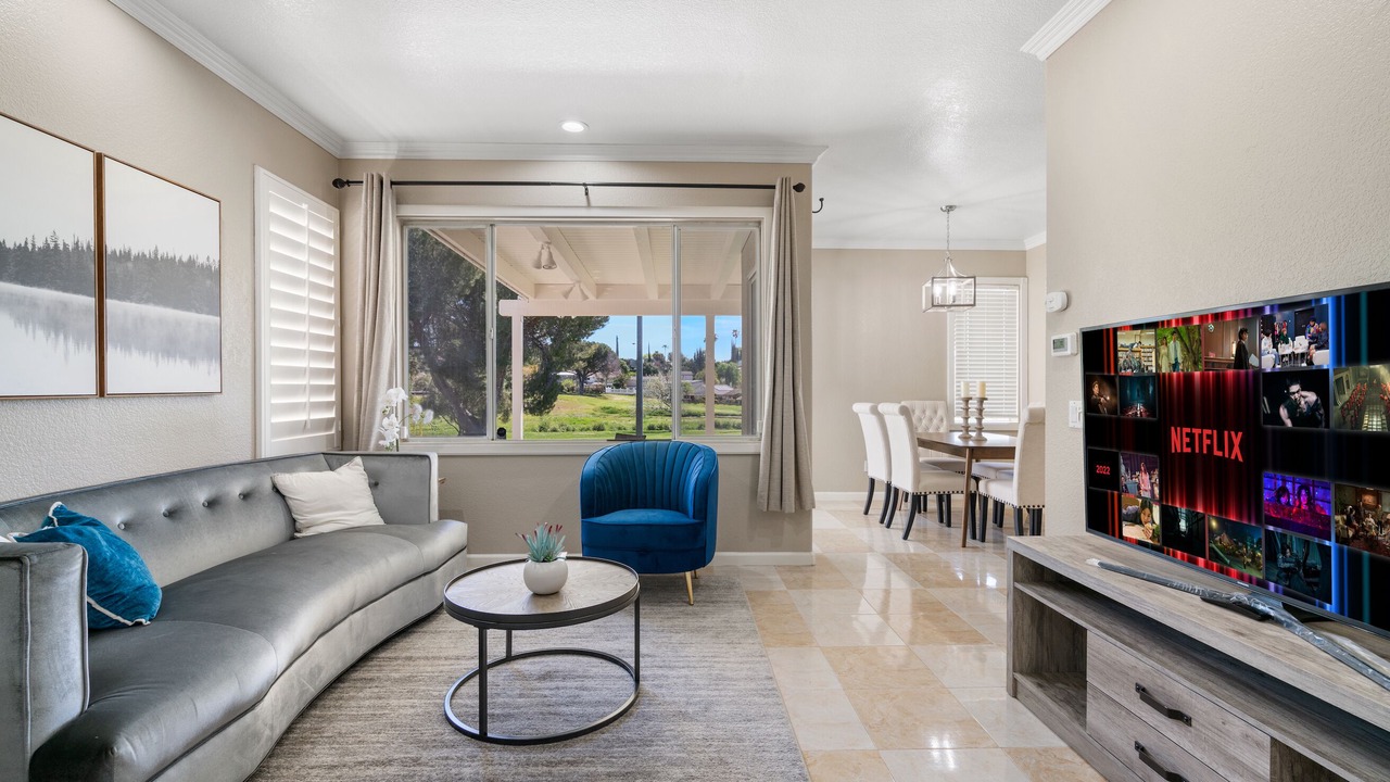Photo of Livingroom in Thousand Oaks