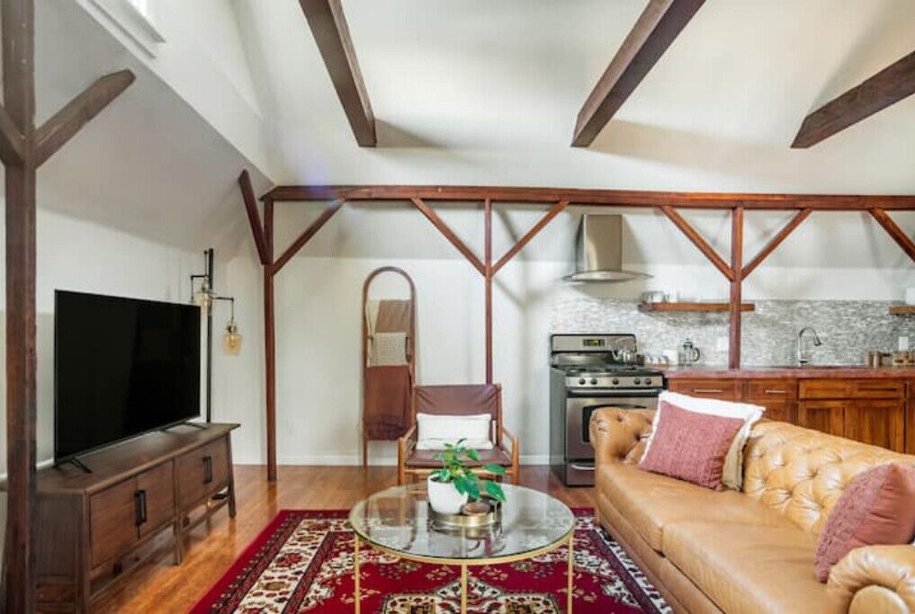 Photo of Livingroom in Midtown Sacramento