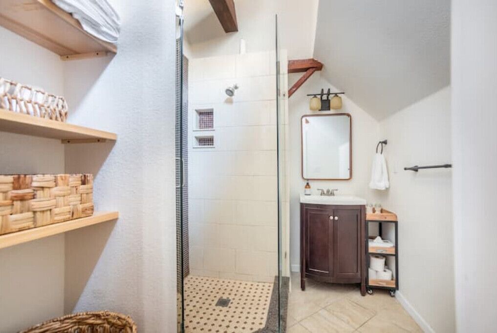 Photo of Bathroom in Midtown Sacramento