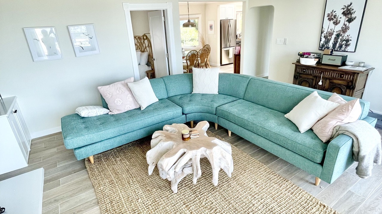 Photo of Livingroom in Summerland