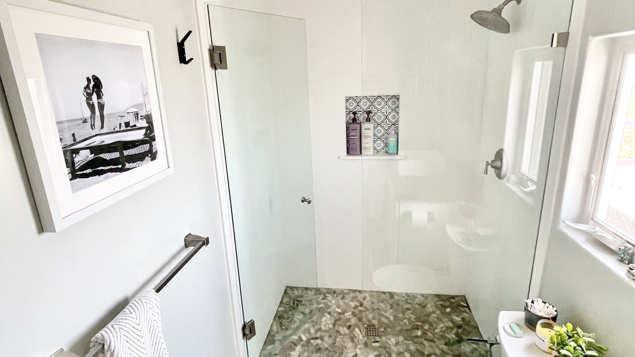 Photo of Bathroom in Summerland