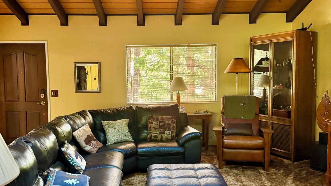 Photo of Livingroom in Graeagle