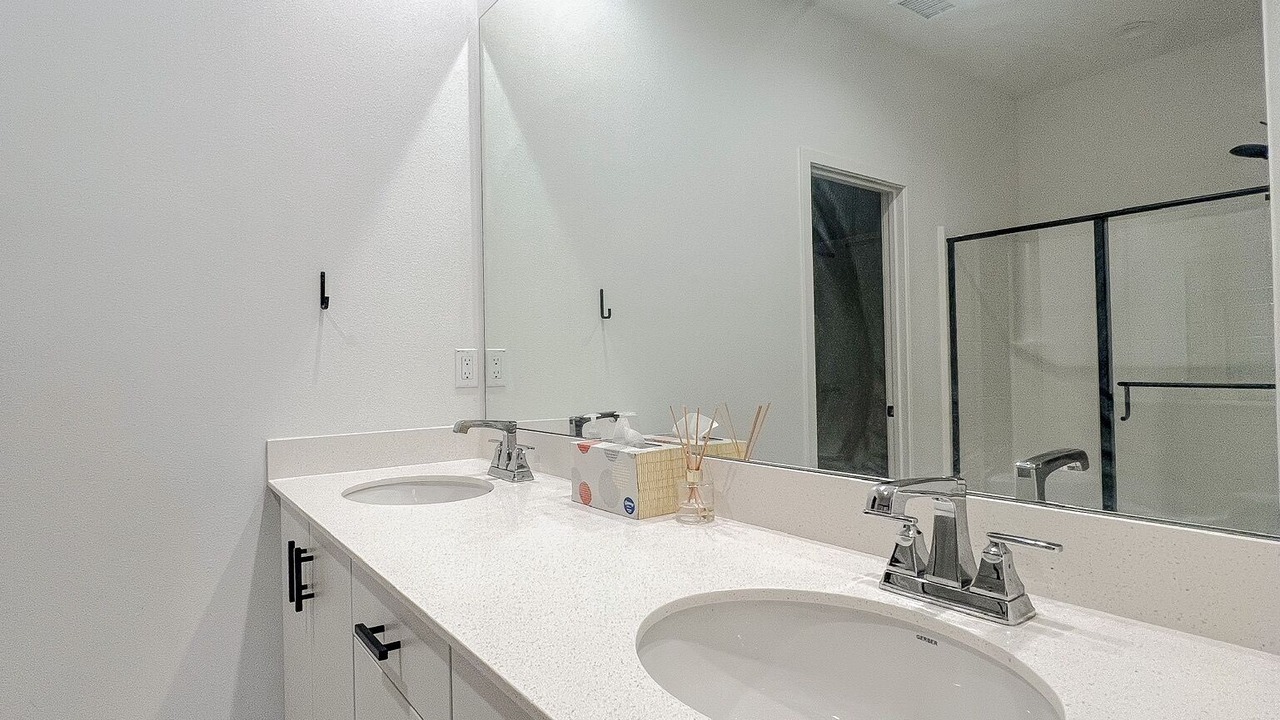Photo of Bathroom in Anaheim Colony Historic District