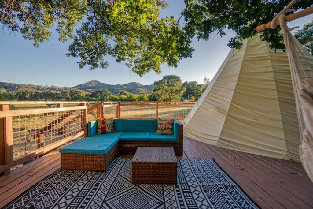 Photo of Patio Balcony in Upper Lake