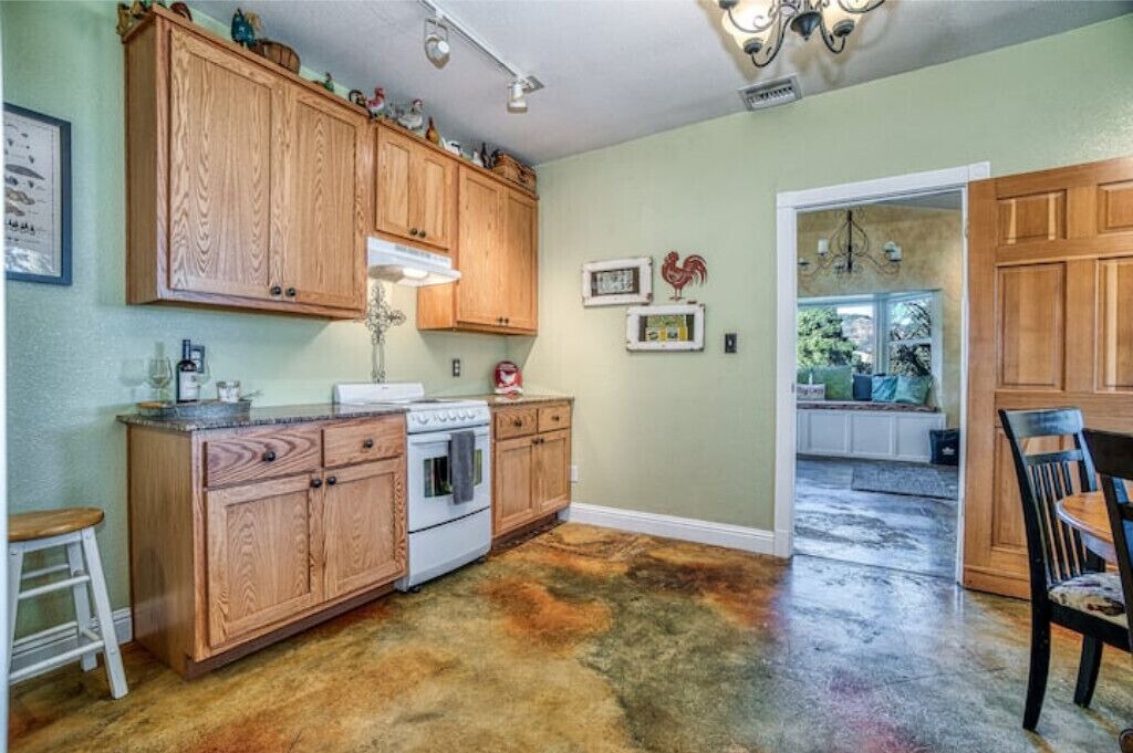 Photo of Kitchen in Upper Lake