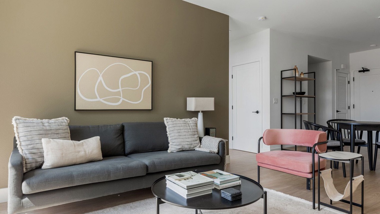 Photo of Livingroom in University Heights