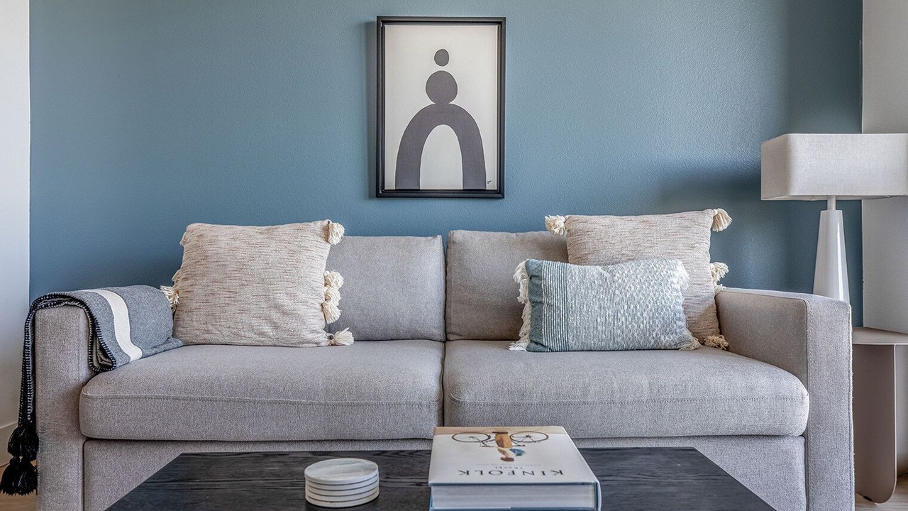 Photo of Livingroom in University Heights