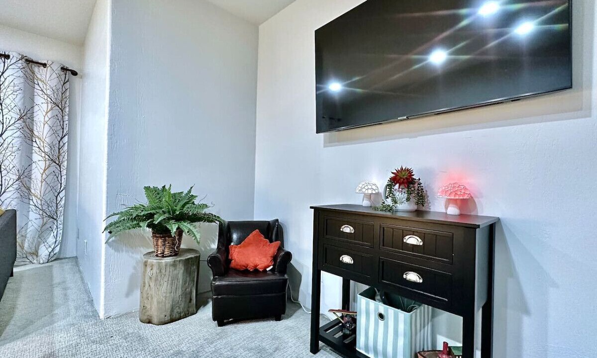 Photo of Livingroom in Dillon Beach
