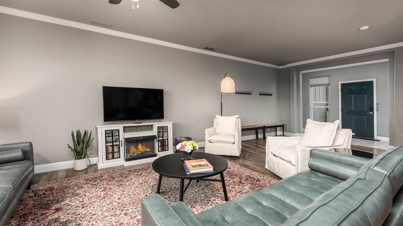 Photo of Livingroom in Victor