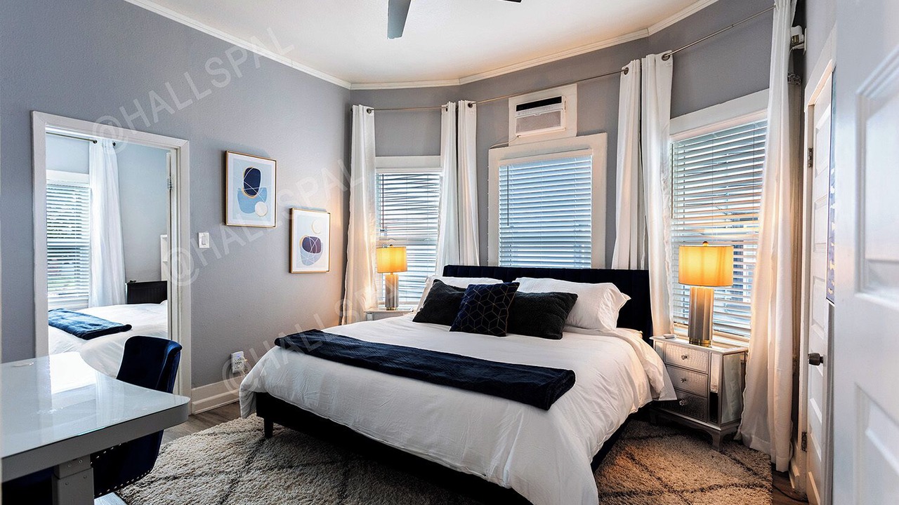 Photo of Bedroom in Downtown Sacramento