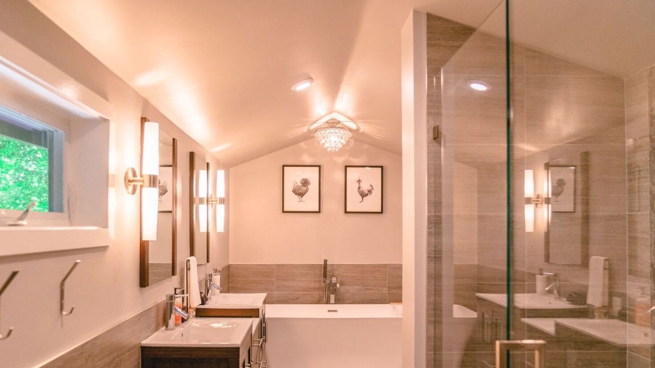 Photo of Bathroom in Northwood