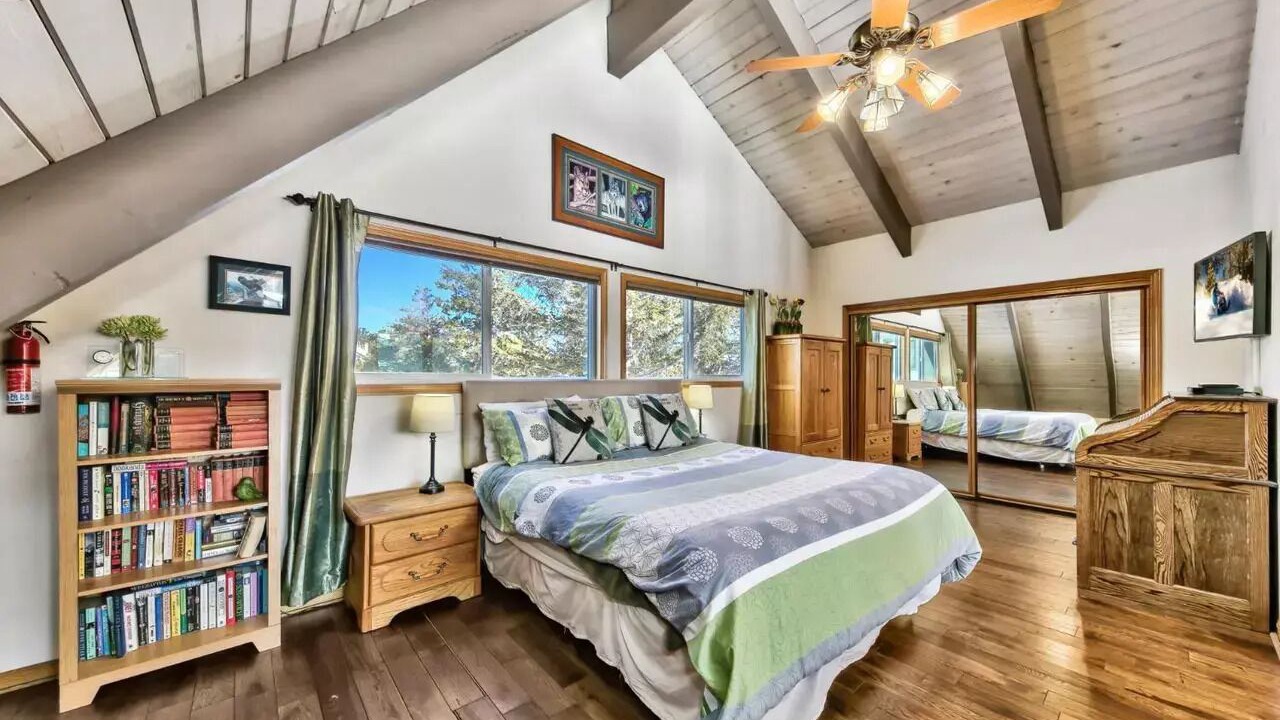 Photo of Bedroom in Tahoe Keys