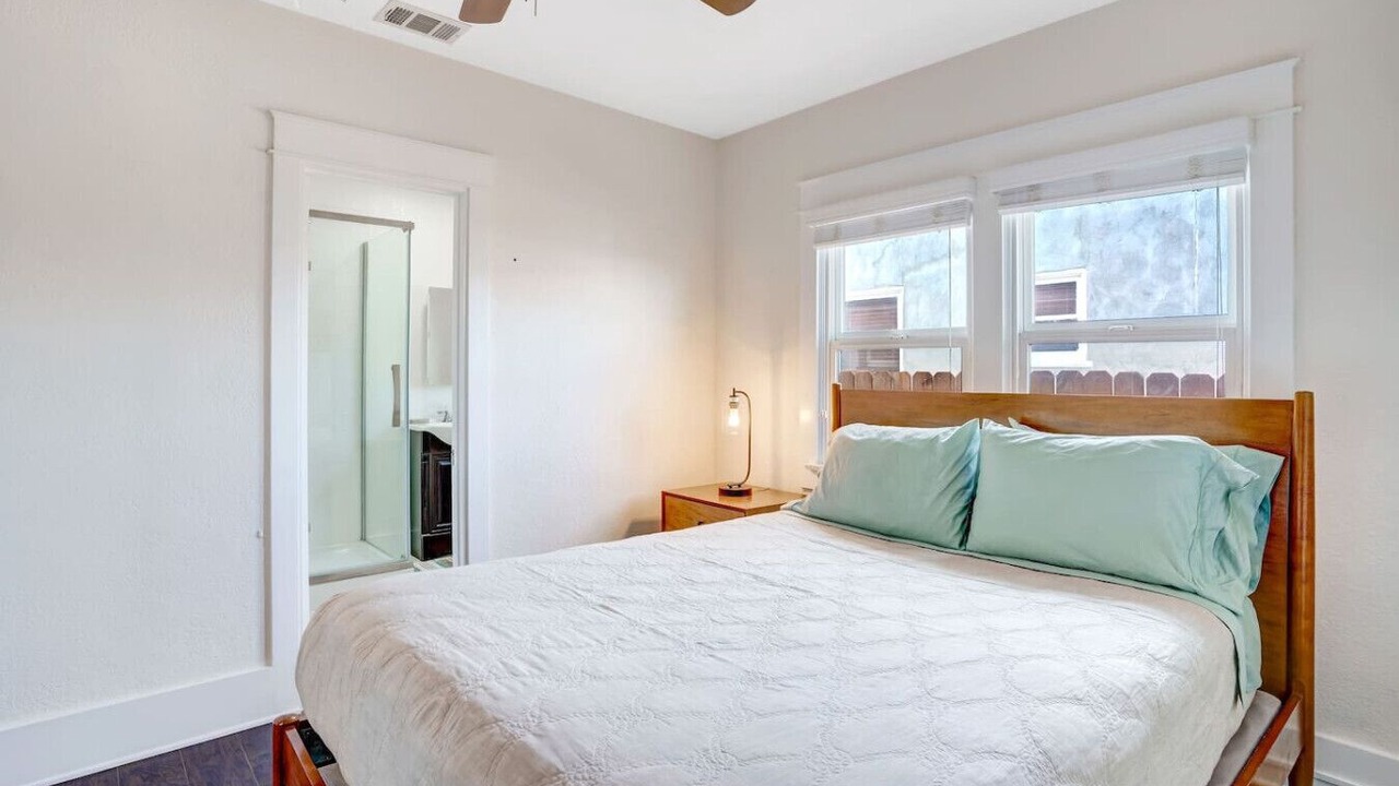 Photo of Bedroom in Golden Hill