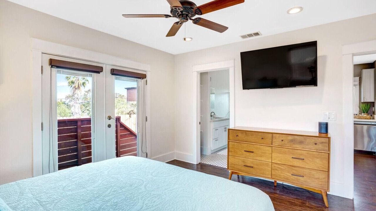 Photo of Bedroom in Golden Hill