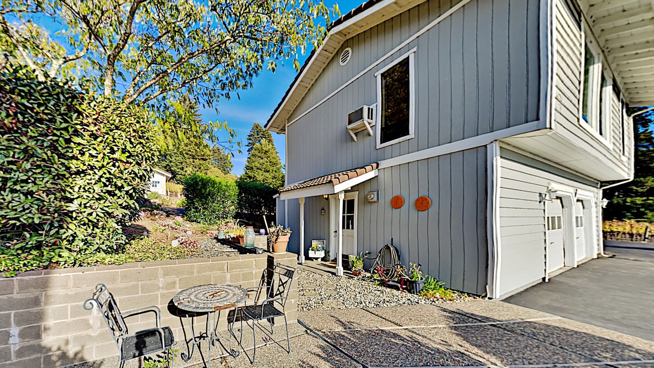 Photo of Outdoor in Freestone