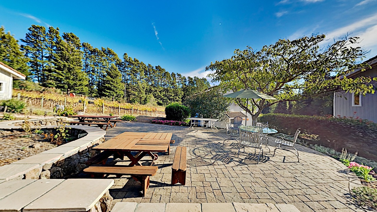 Photo of Outdoor in Freestone