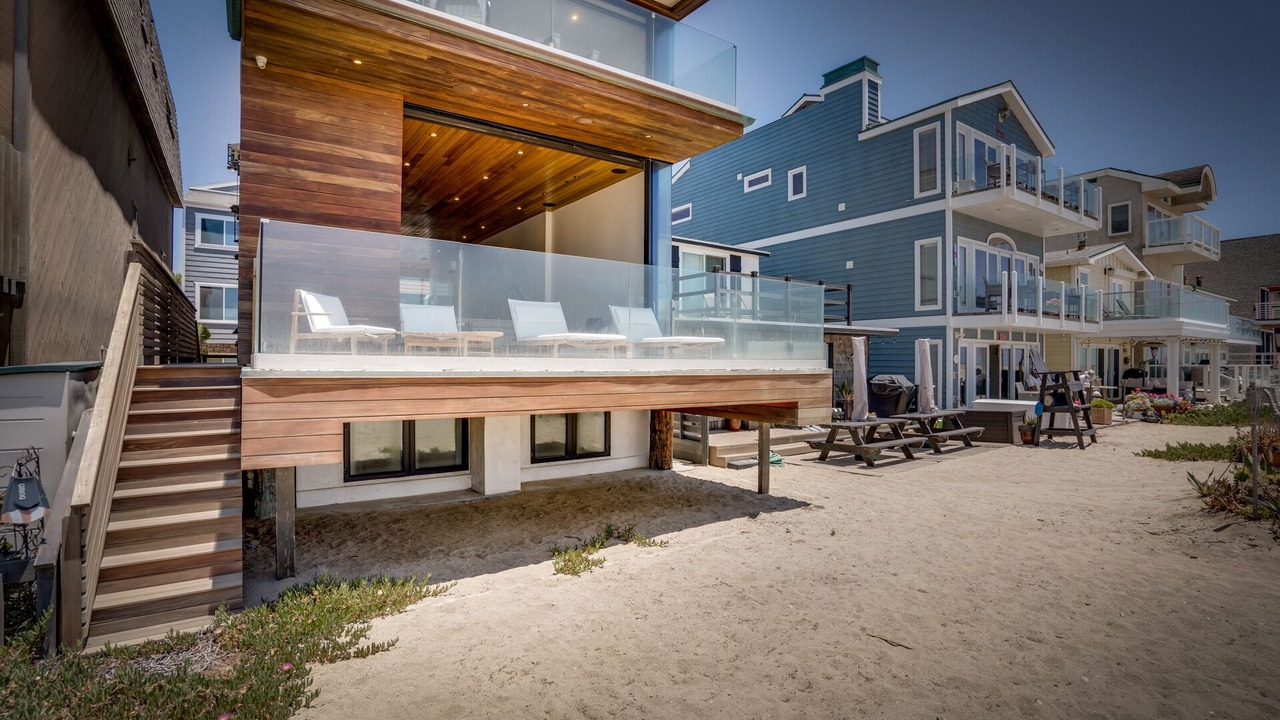 Photo of Patio Balcony in Seal Beach
