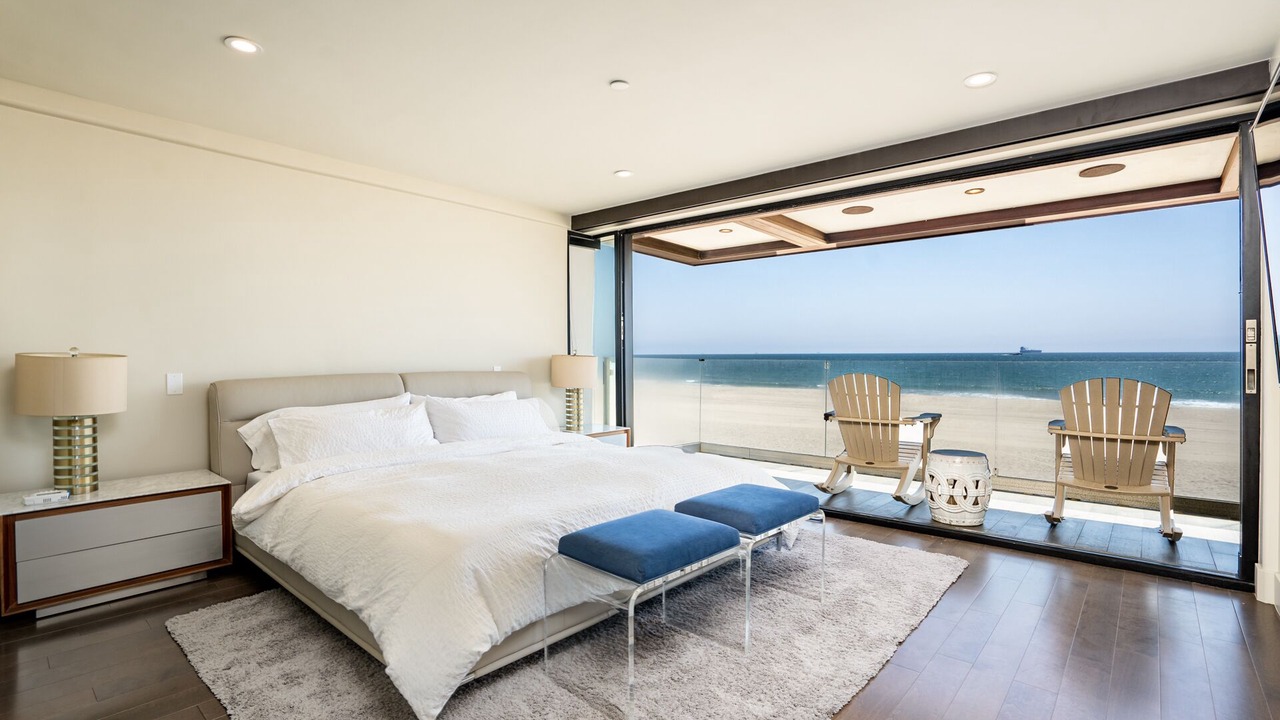 Photo of Bedroom in Seal Beach