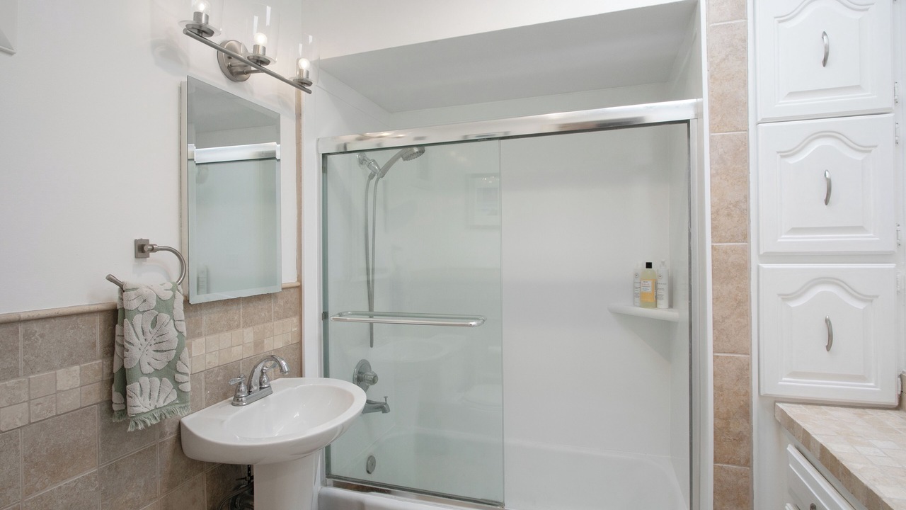 Photo of Bathroom in Mission Hills