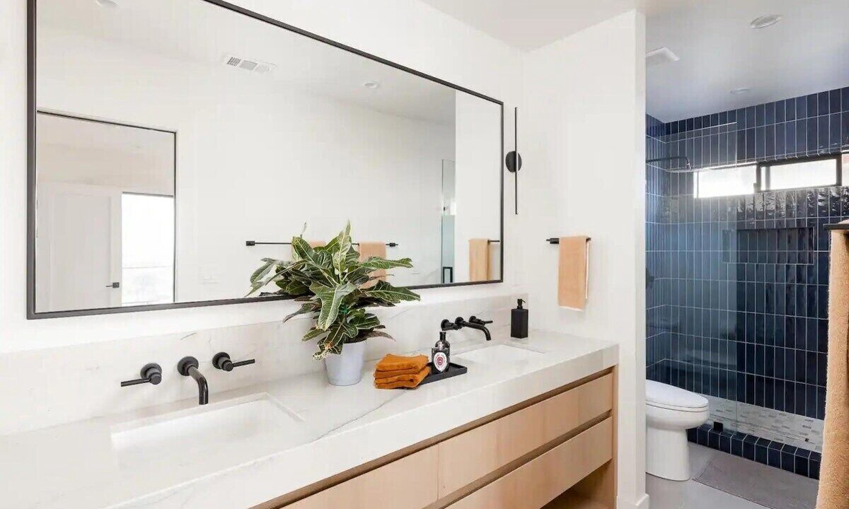 Photo of Bathroom in Mission Hills