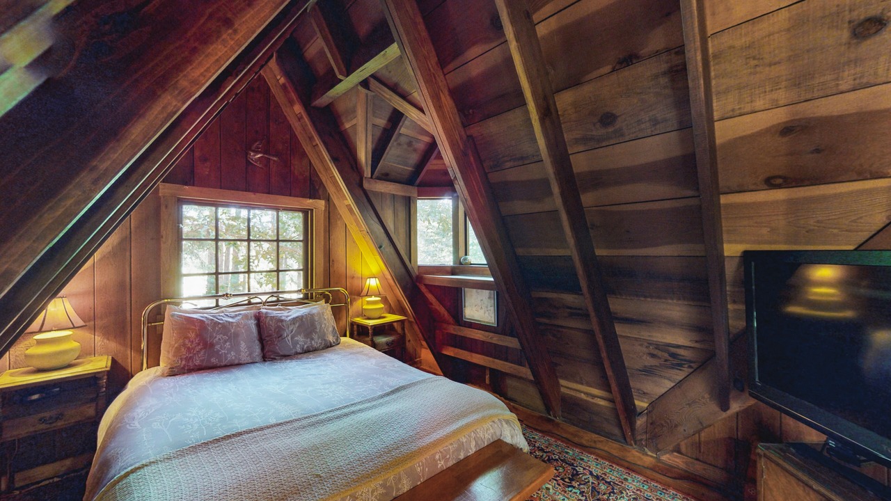 Photo of Bedroom in Cazadero