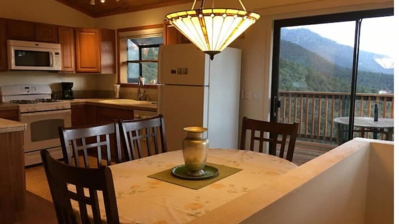 Photo of Kitchen in Pine Mountain Club