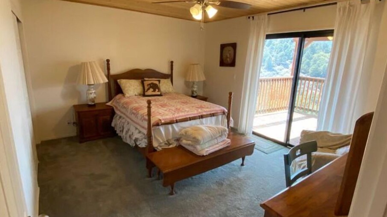 Photo of Bedroom in Pine Mountain Club