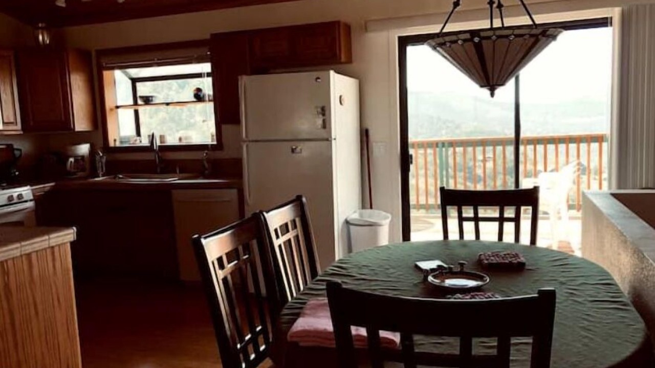 Photo of Kitchen in Pine Mountain Club